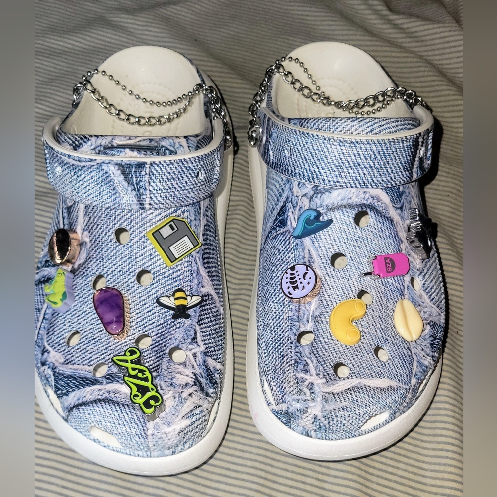 Sza Crocs Limited Edition